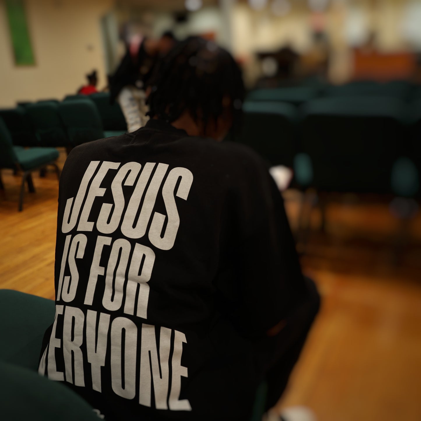 Jesus Loves Everyone Unisex T-Shirt